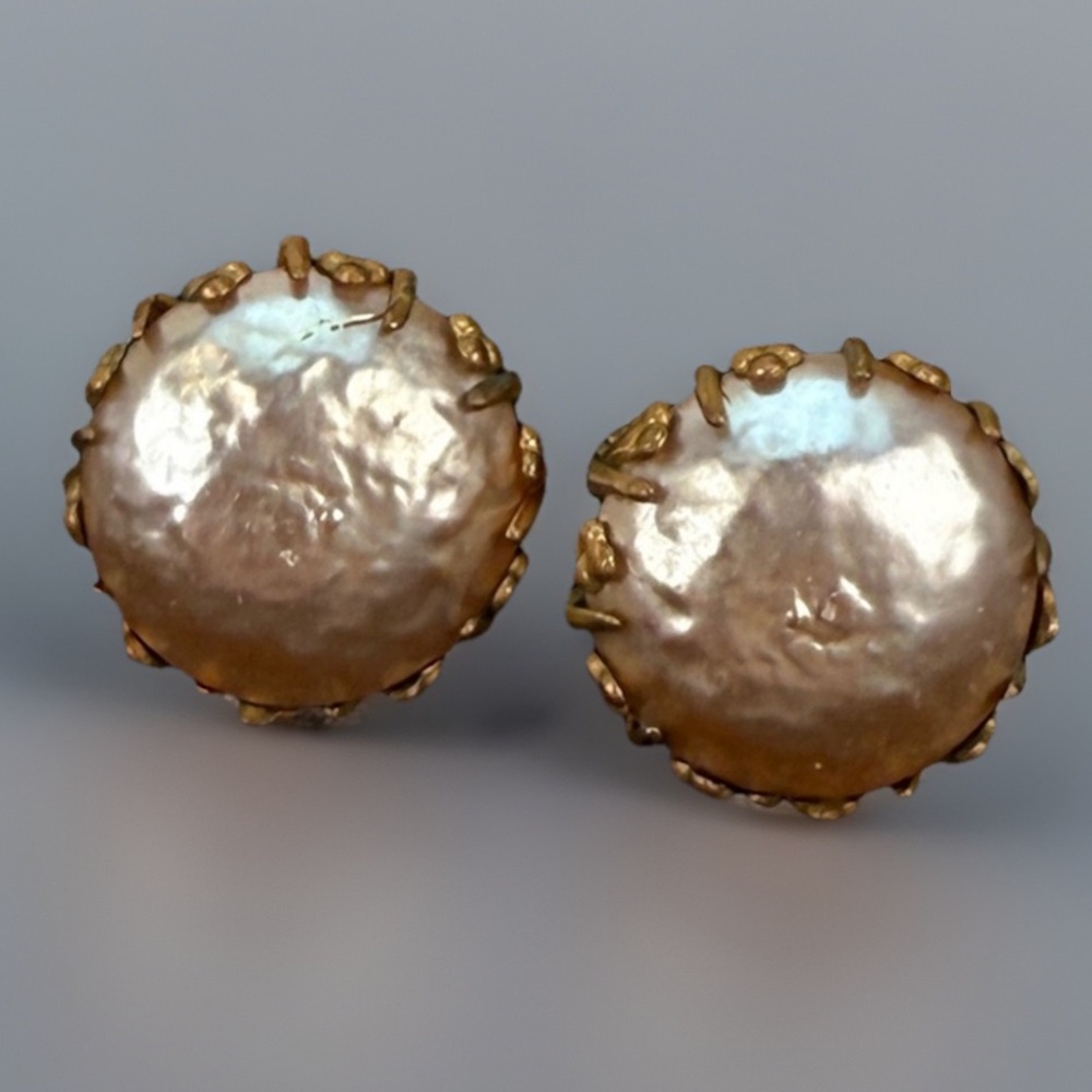 Vintage signed Miriam Haskell Screw Back Faux Baroque Pearl earrings